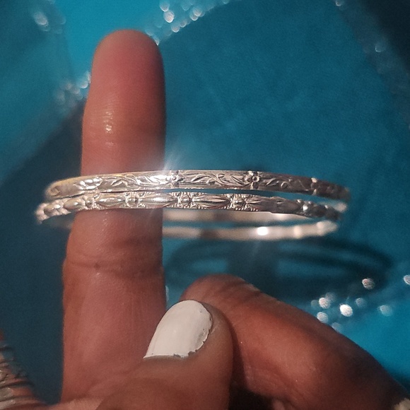 Elegant Sterling Silver Bangles Bracelets Set Of Two, Ladies Size 8 - Picture 10 of 12